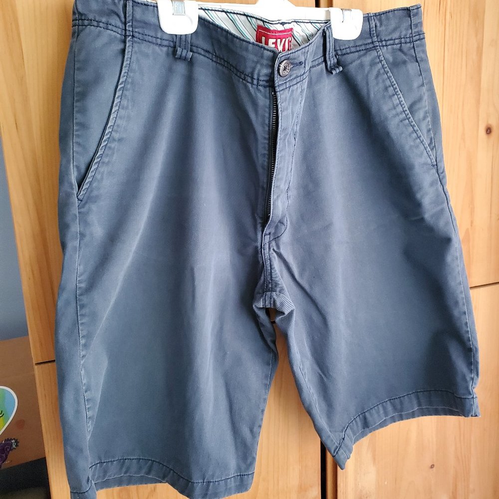 Levi's Men's Vintage Blue Shorts in size 36